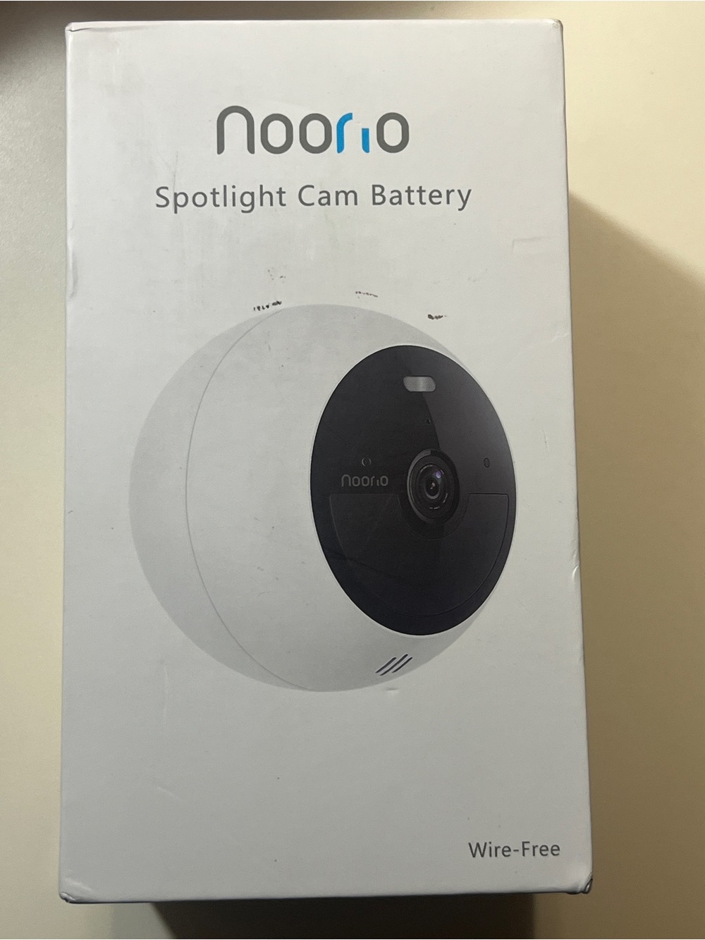 Noorio Spotlight Cam Battery - White and Black